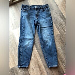 American Eagle Women’s Curvy Next Level Stretch Light Blue Jeans Size X-Short